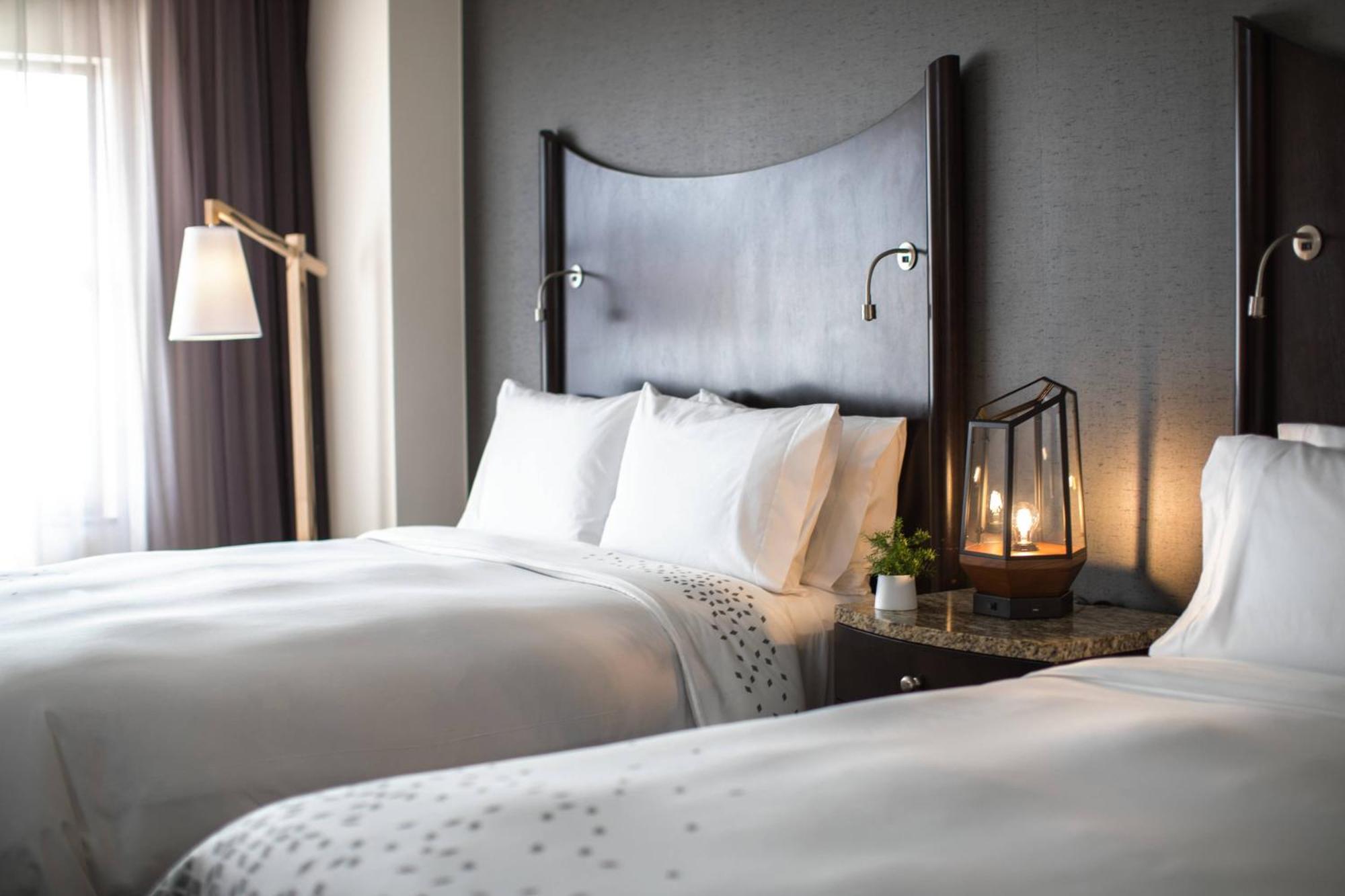 Renaissance Raleigh North Hills Hotel Extérieur photo